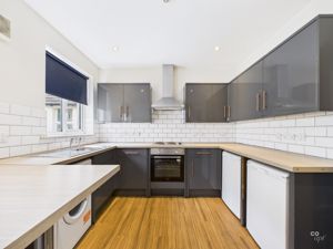 Photo 33- click for photo gallery